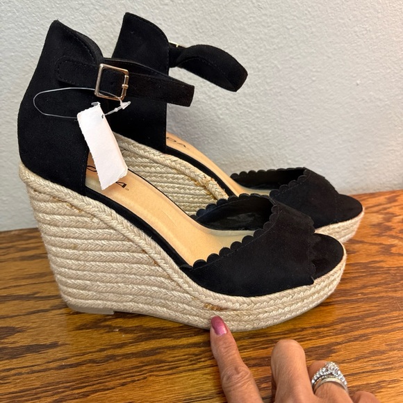 Soda Black faux suede Espadrille Wedge size 10 - Picture 3 of 10